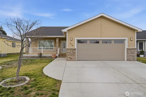 218 Sun Willows Boulevard