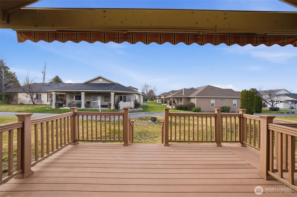 218 Sun Willows Boulevard Pasco, WA 99301