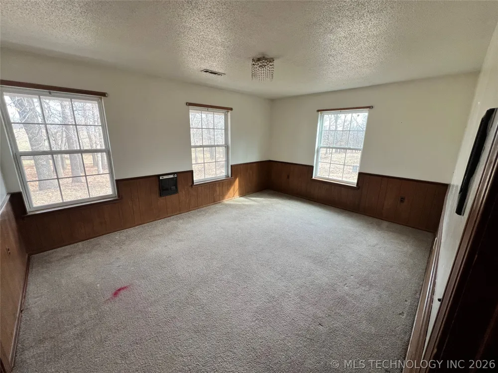 8101 S 700 ROAD Wyandotte, OK 74370