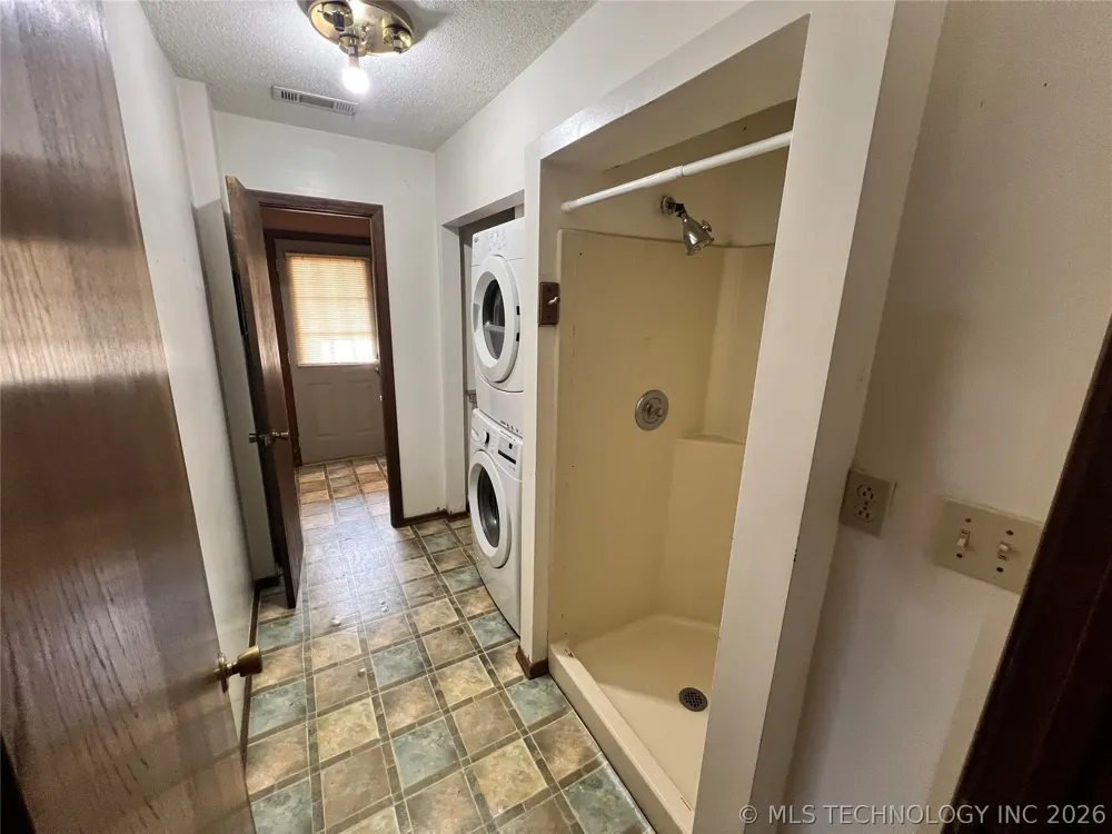 8101 S 700 ROAD Wyandotte, OK 74370