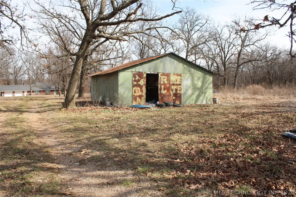 8101 S 700 ROAD Wyandotte, OK 74370