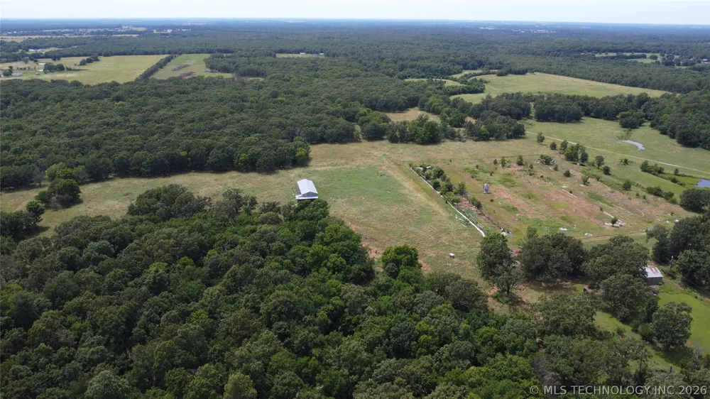 8101 S 700 ROAD Wyandotte, OK 74370