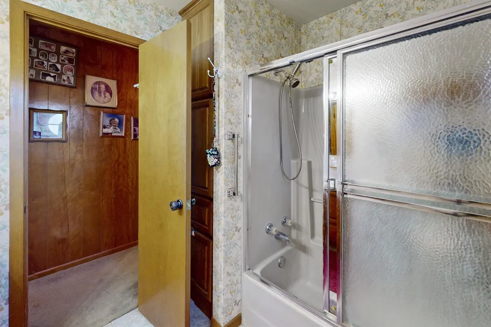 409 W Morgan Street Franklin, TX 77856