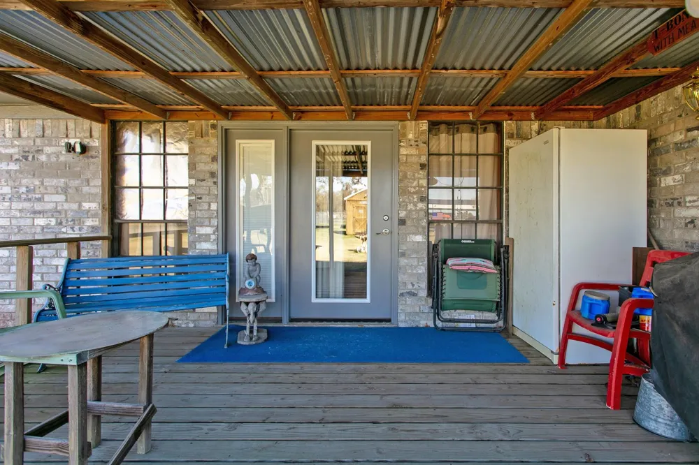 409 W Morgan Street Franklin, TX 77856