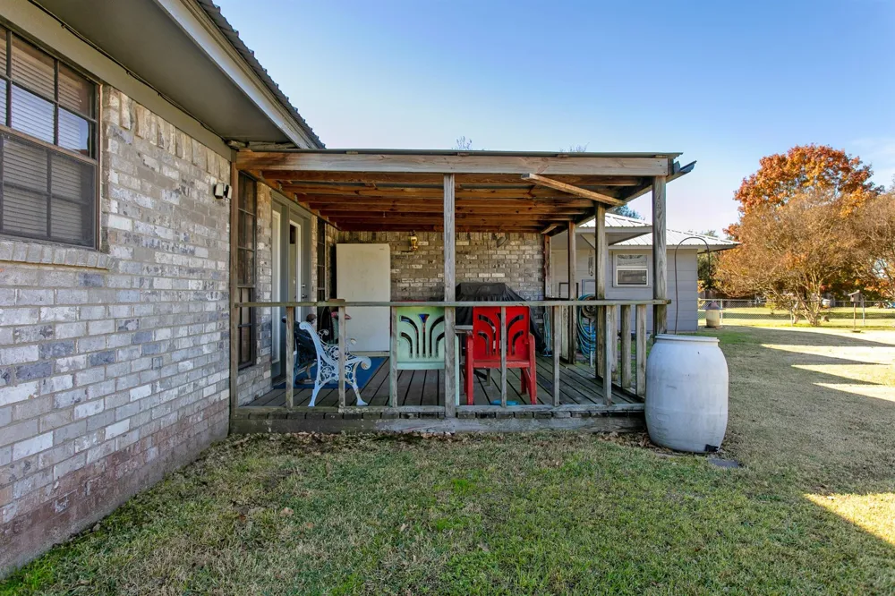 409 W Morgan Street Franklin, TX 77856