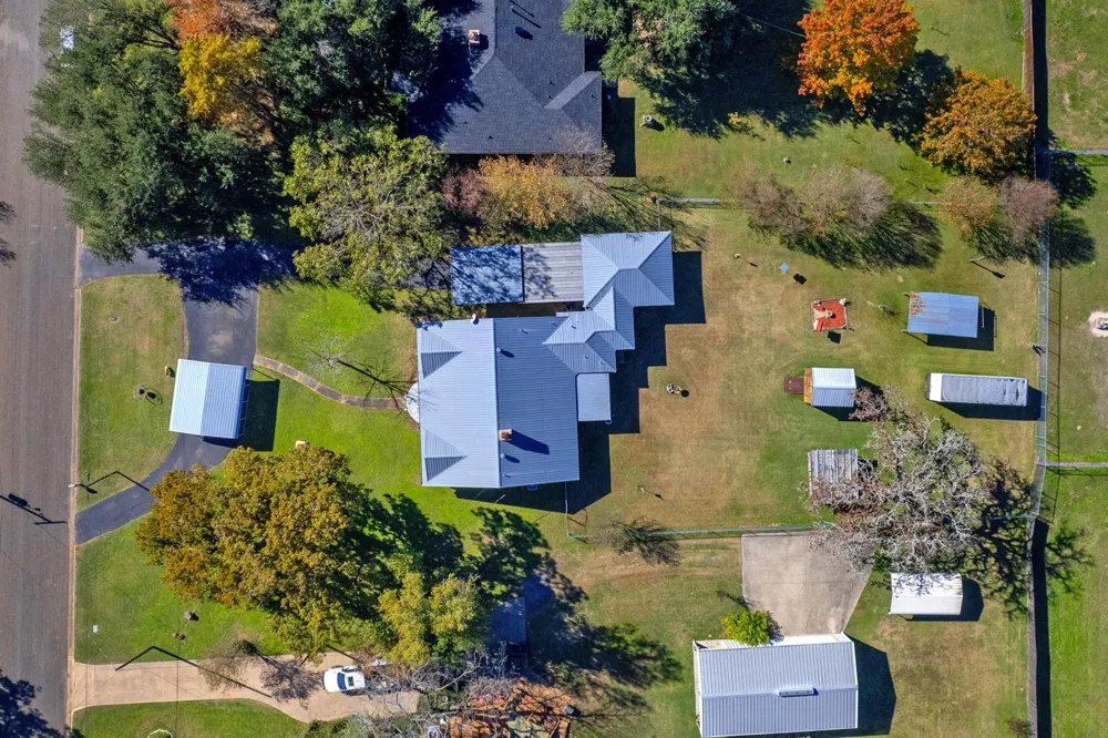409 W Morgan Street Franklin, TX 77856