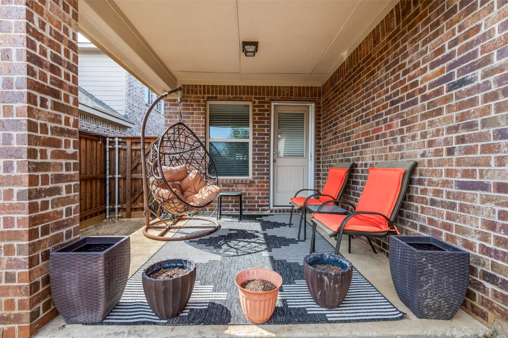 1525 Acmite Avenue Cross Roads, TX 76227