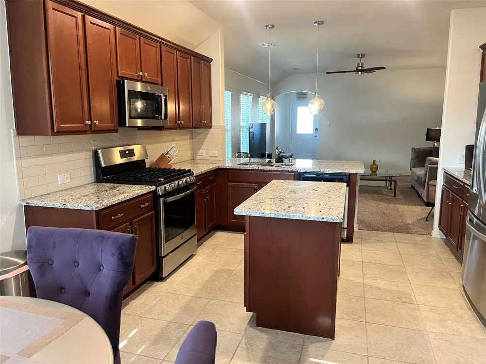1525 Acmite Avenue Cross Roads, TX 76227