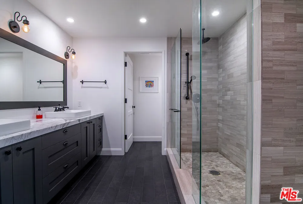 215 S Santa Fe Avenue #6 Los Angeles, CA 90012