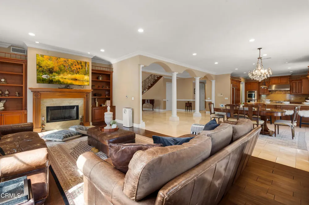1737 Fairmount Avenue La Canada Flintridge, CA 91011