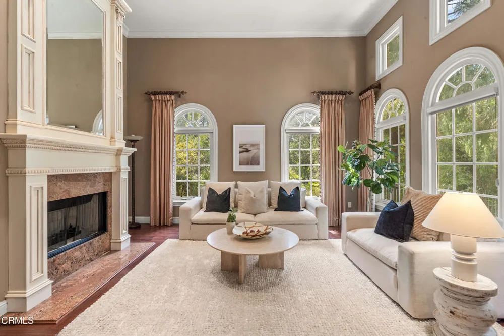 1737 Fairmount Avenue La Canada Flintridge, CA 91011