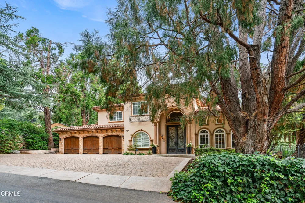 1737 Fairmount Avenue La Canada Flintridge, CA 91011