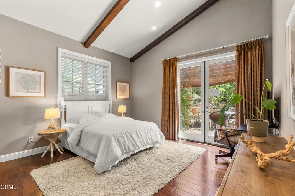 1737 Fairmount Avenue La Canada Flintridge, CA 91011