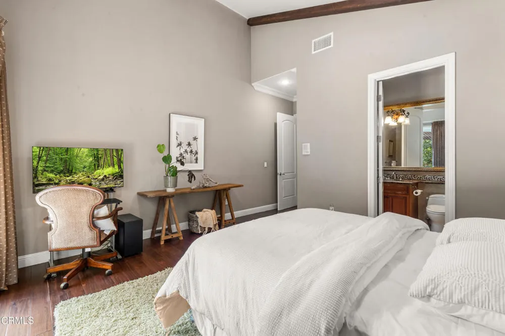 1737 Fairmount Avenue La Canada Flintridge, CA 91011