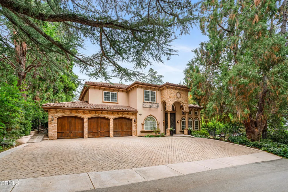 1737 Fairmount Avenue La Canada Flintridge, CA 91011