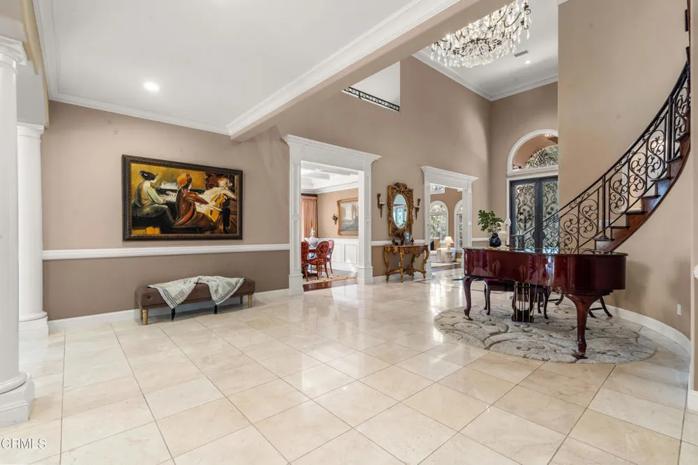 1737 Fairmount Avenue La Canada Flintridge, CA 91011