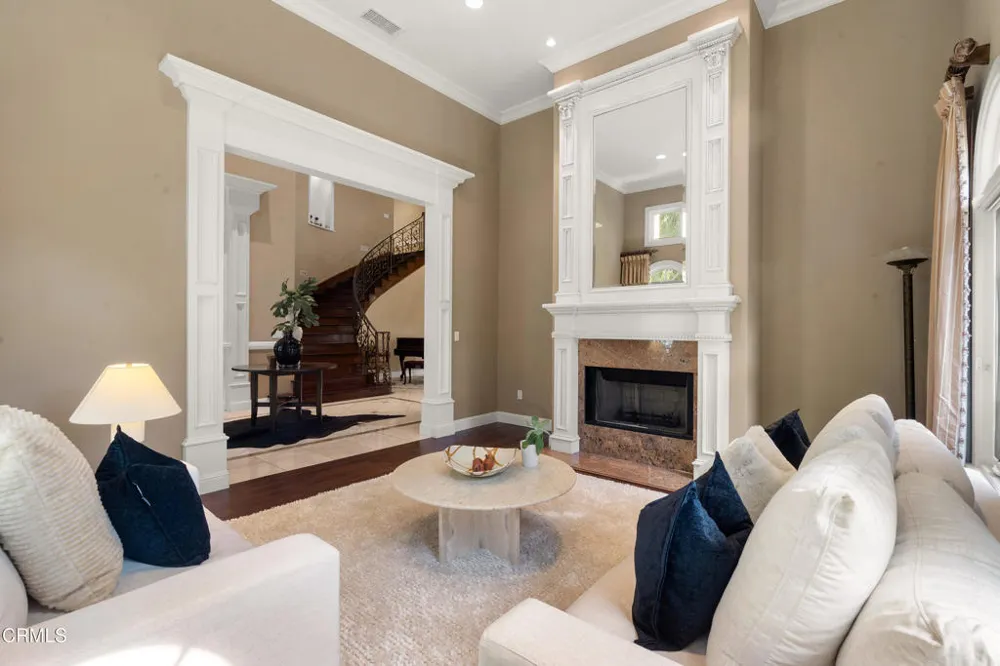 1737 Fairmount Avenue La Canada Flintridge, CA 91011