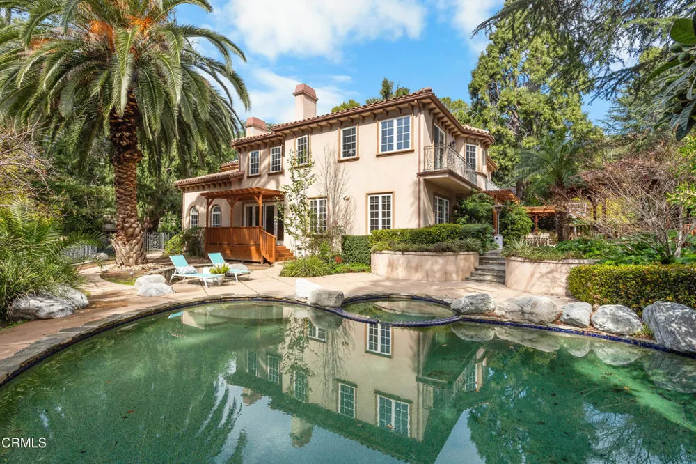 1737 Fairmount Avenue La Canada Flintridge, CA 91011