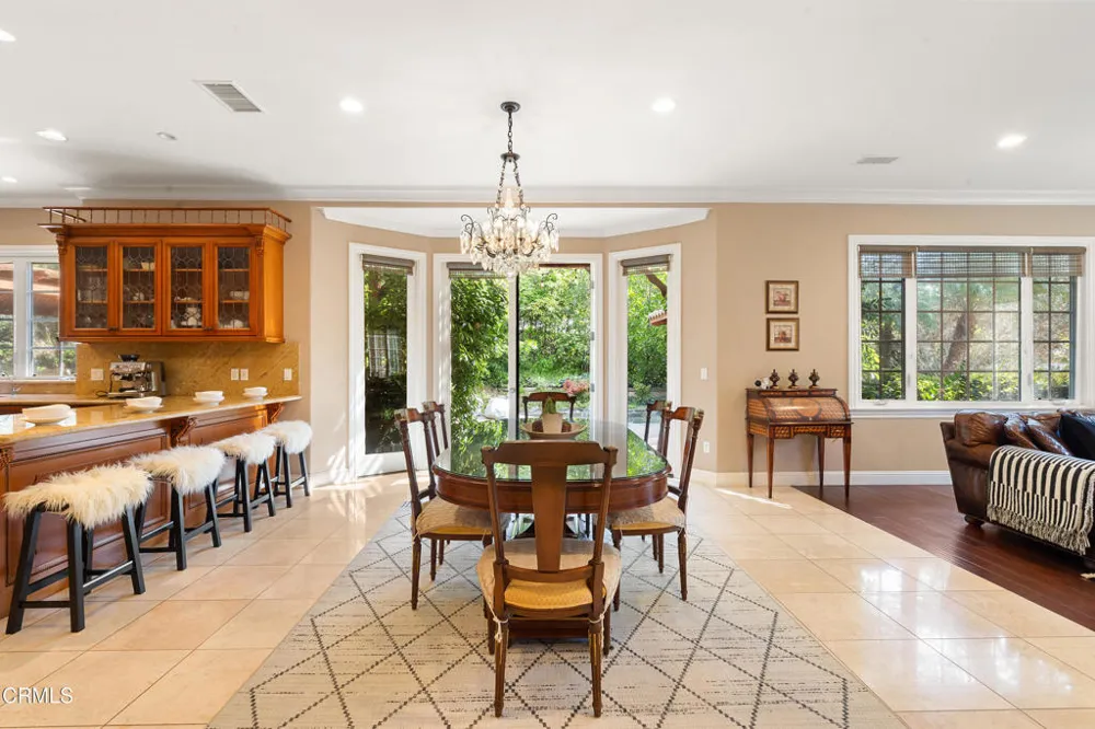 1737 Fairmount Avenue La Canada Flintridge, CA 91011