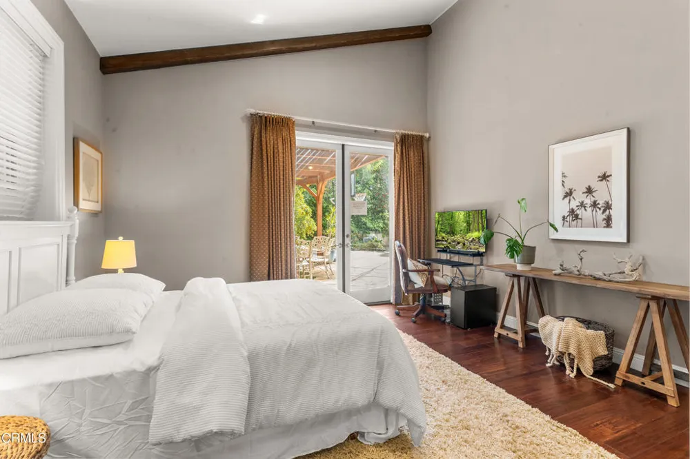 1737 Fairmount Avenue La Canada Flintridge, CA 91011