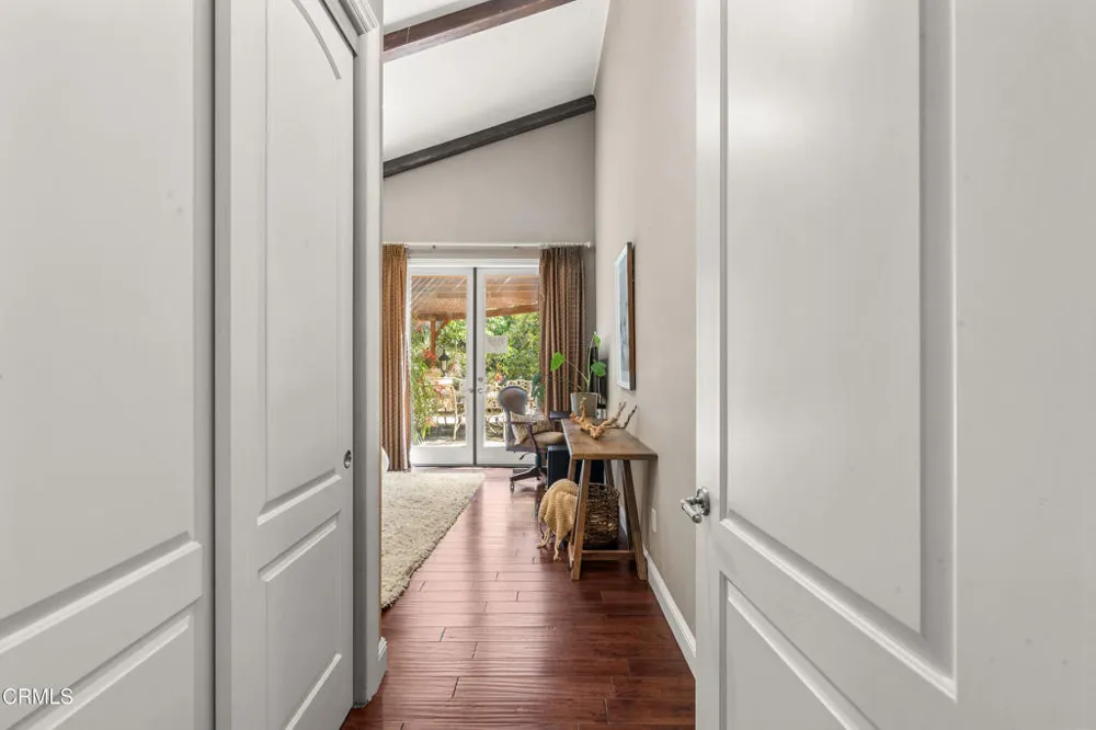 1737 Fairmount Avenue La Canada Flintridge, CA 91011