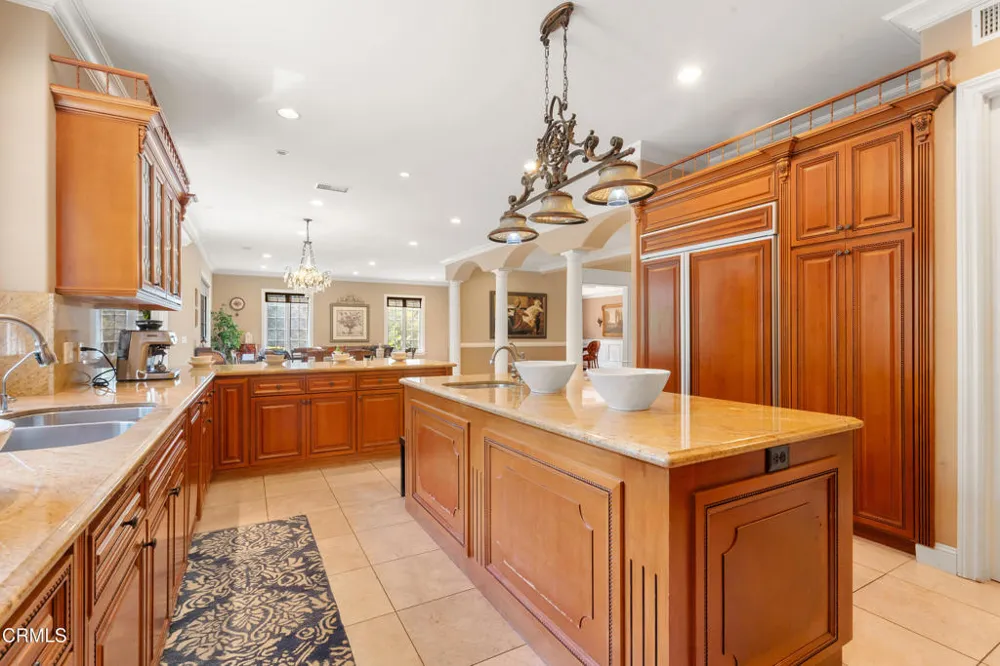 1737 Fairmount Avenue La Canada Flintridge, CA 91011