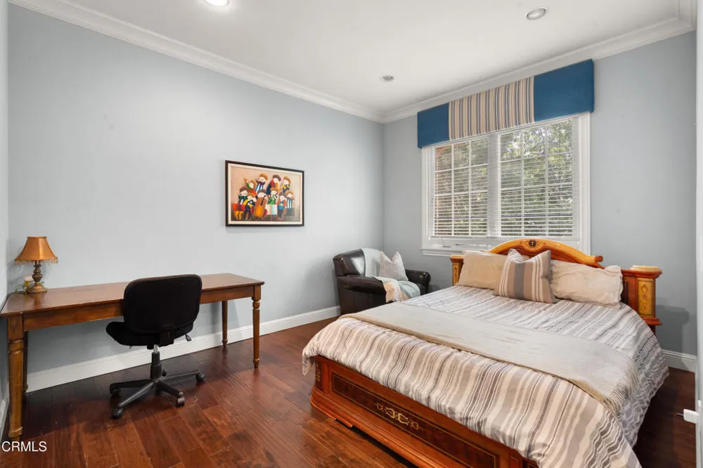 1737 Fairmount Avenue La Canada Flintridge, CA 91011