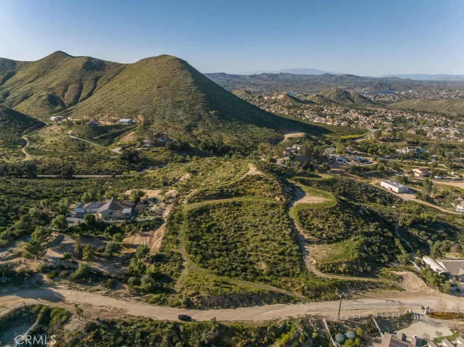 32465 Crooked Arrow Wildomar, CA 92595