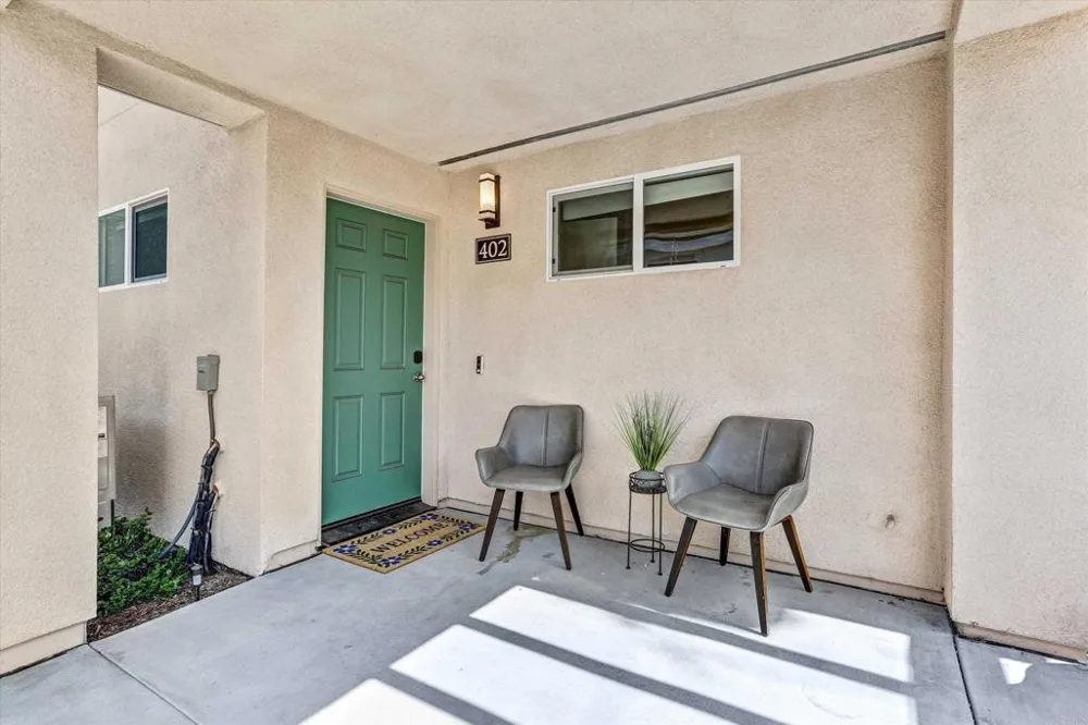 402 Creekside Cir San Diego, CA 92114