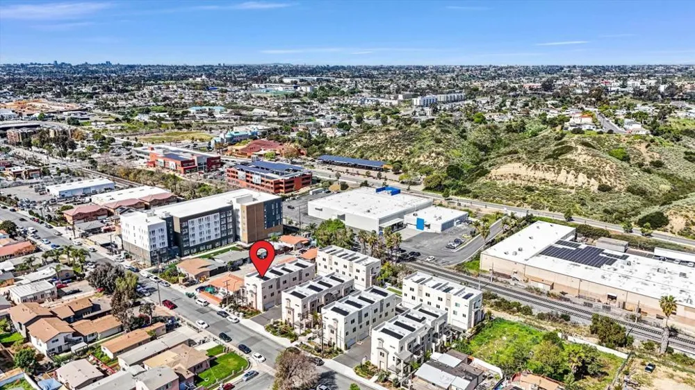 402 Creekside Cir San Diego, CA 92114