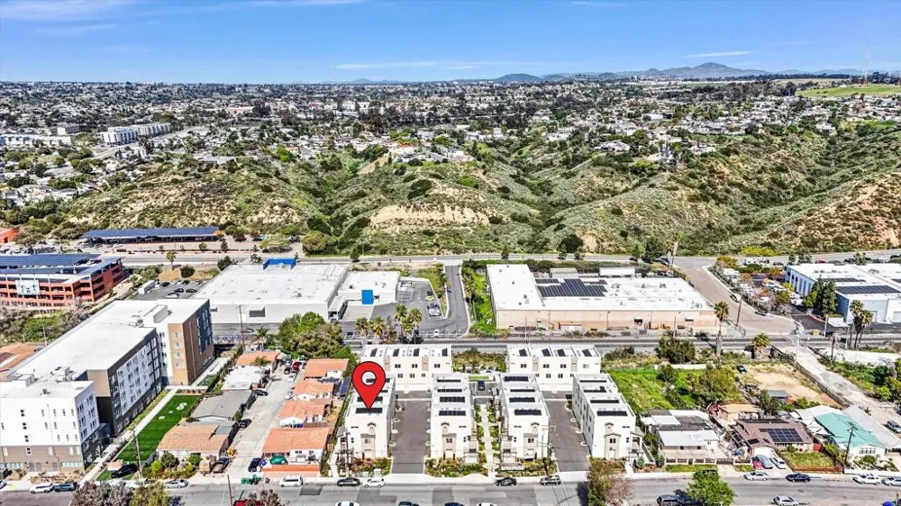 402 Creekside Cir San Diego, CA 92114
