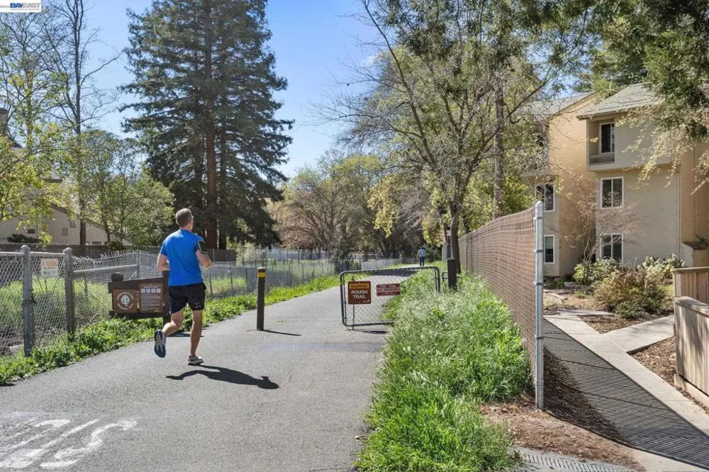 2724 Oak Rd #88 Walnut Creek, CA 94597