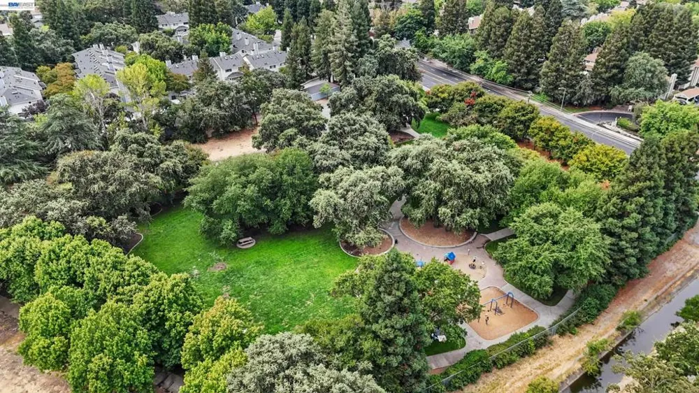 2724 Oak Rd #88 Walnut Creek, CA 94597