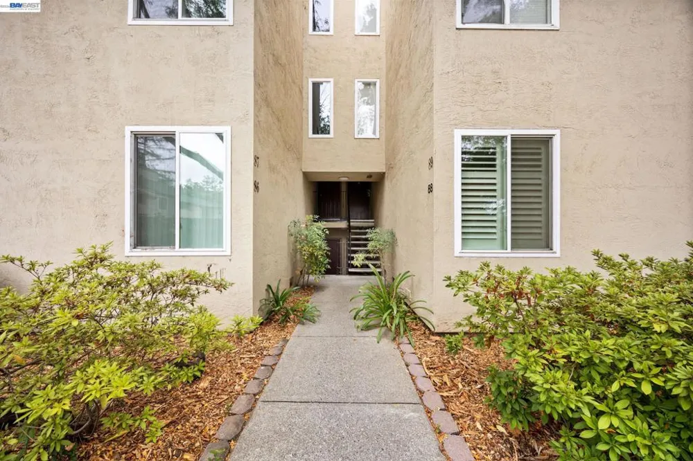 2724 Oak Rd #88 Walnut Creek, CA 94597