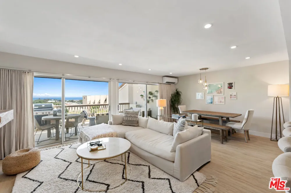 23908 De Ville Way #B Malibu, CA 90265