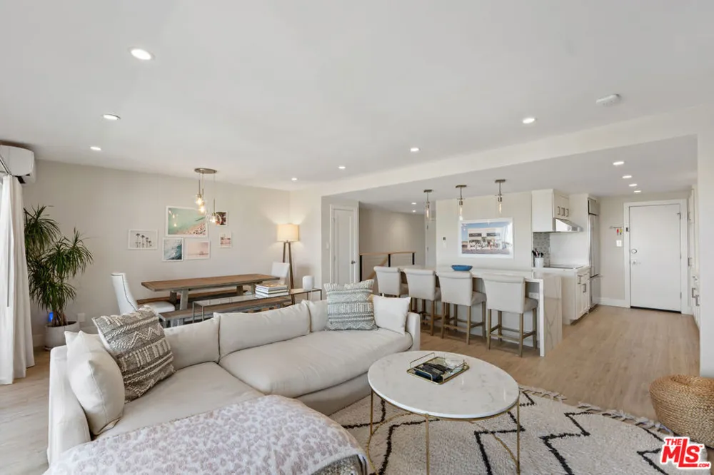 23908 De Ville Way #B Malibu, CA 90265