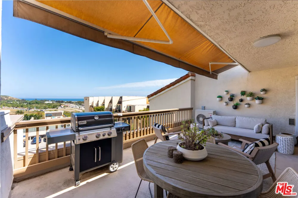 23908 De Ville Way #B Malibu, CA 90265