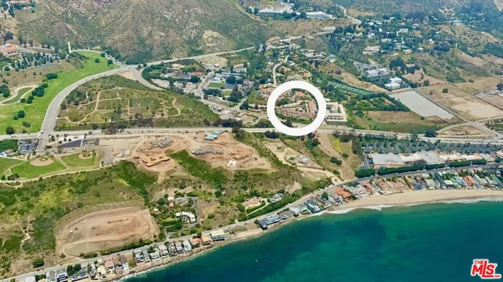 23908 De Ville Way #B Malibu, CA 90265