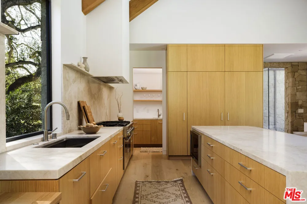 915 Camino Medio Santa Barbara, CA 93110