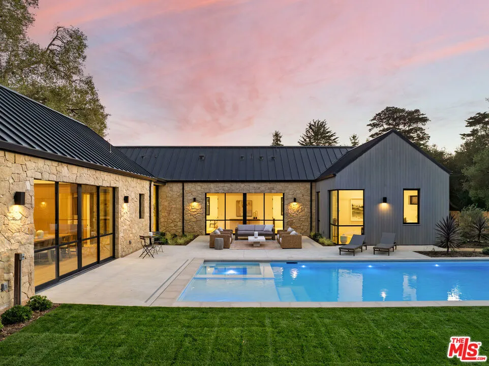 915 Camino Medio Santa Barbara, CA 93110