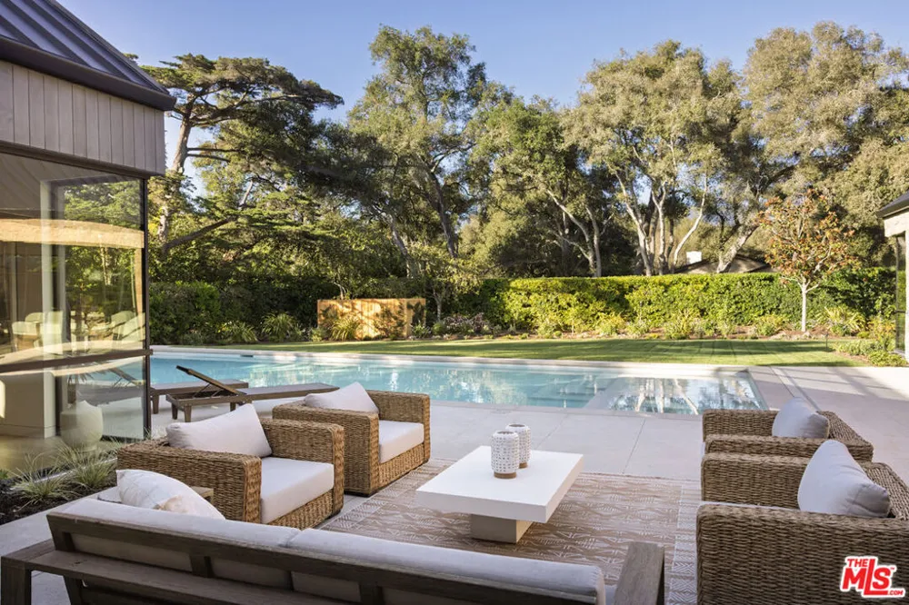 915 Camino Medio Santa Barbara, CA 93110