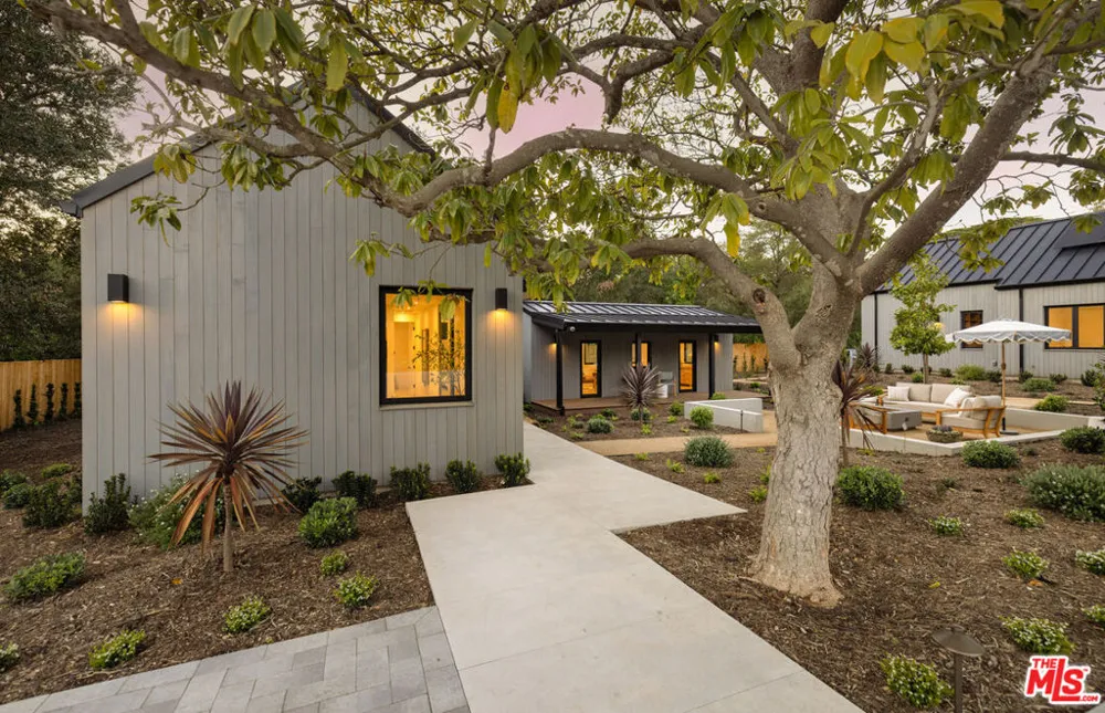 915 Camino Medio Santa Barbara, CA 93110