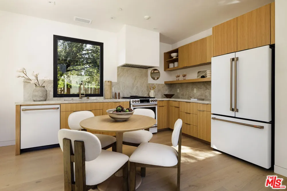 915 Camino Medio Santa Barbara, CA 93110