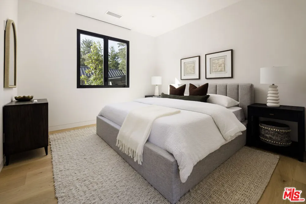 915 Camino Medio Santa Barbara, CA 93110