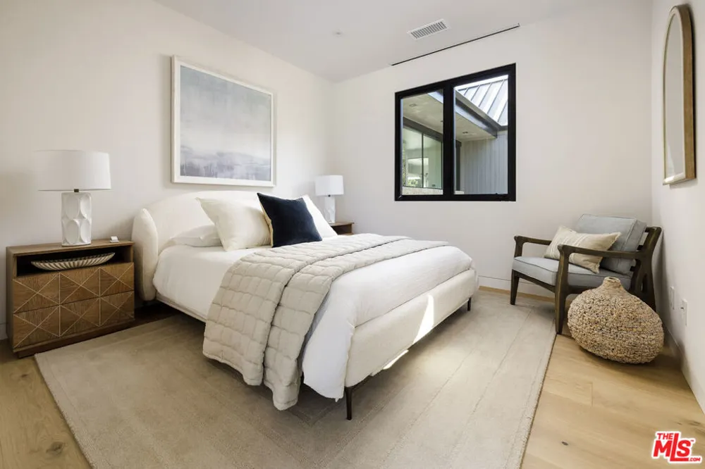 915 Camino Medio Santa Barbara, CA 93110