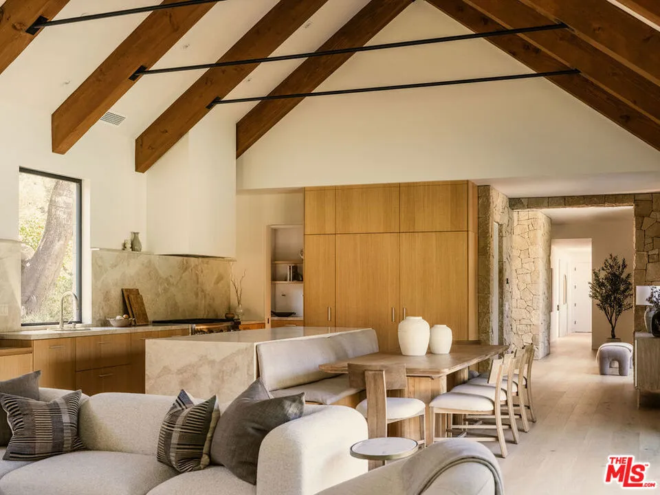 915 Camino Medio Santa Barbara, CA 93110