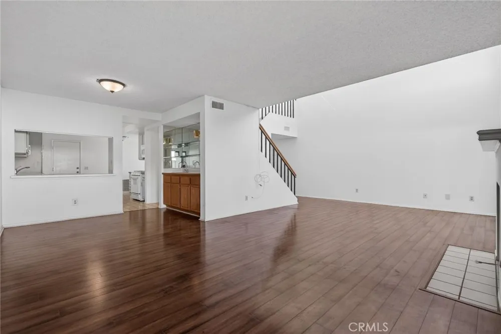 891 Connors Court Claremont, CA 91711