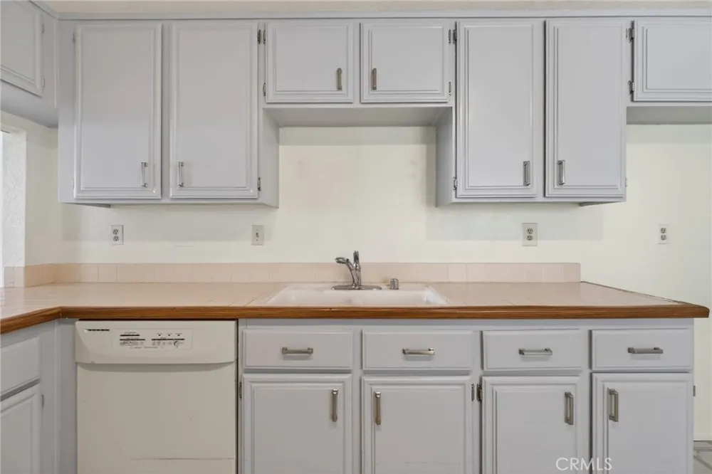 891 Connors Court Claremont, CA 91711