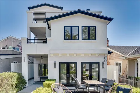608 Heliotrope