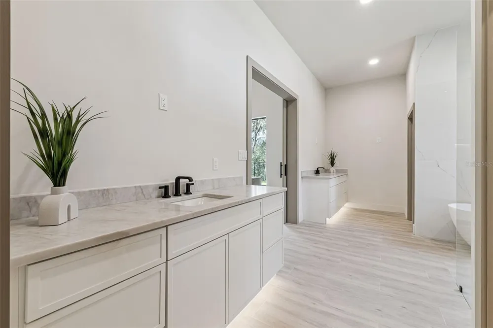 1447 BIRD ROAD Winter Springs, FL 32708